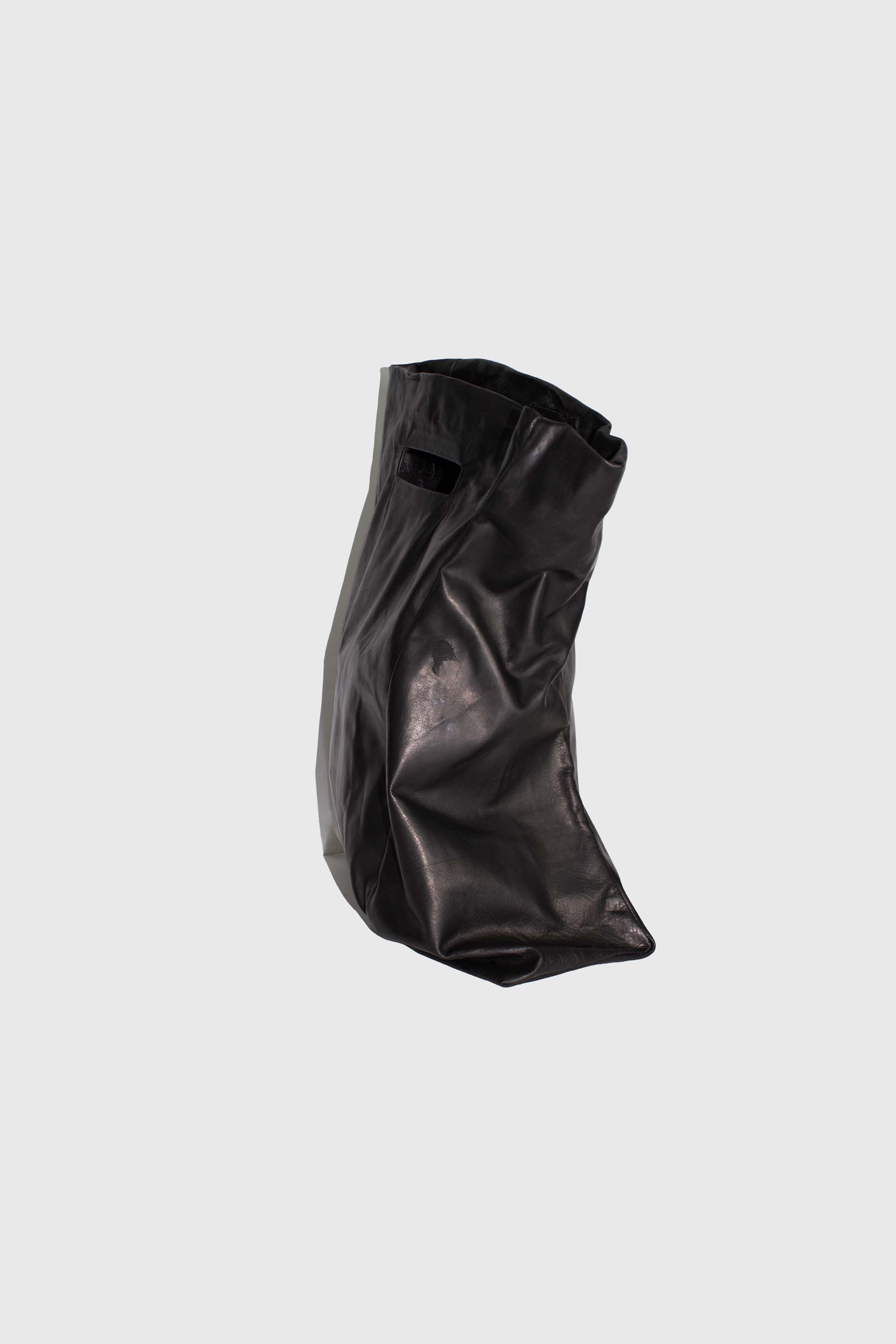 Sculptural Hand Bag - NELLY JOHANSSON