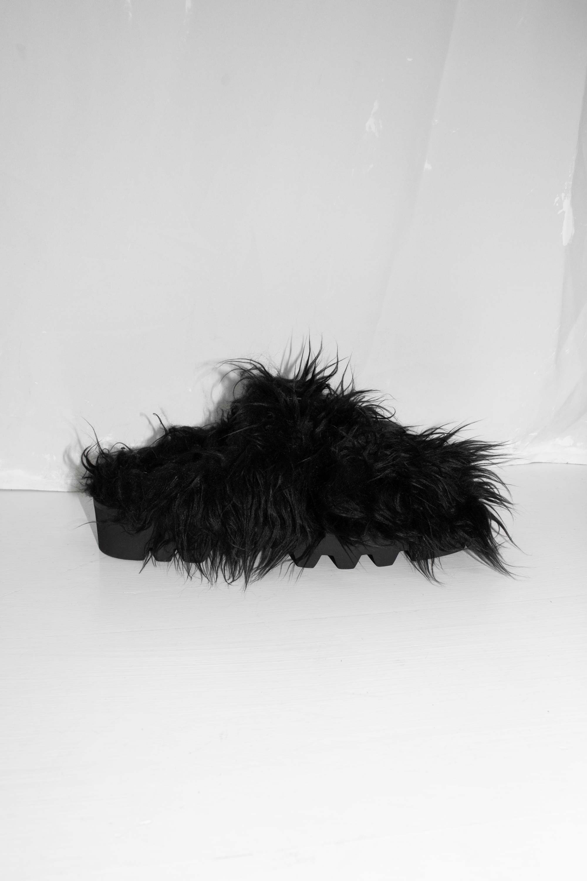 Fuzzy Mules - NELLY JOHANSSON