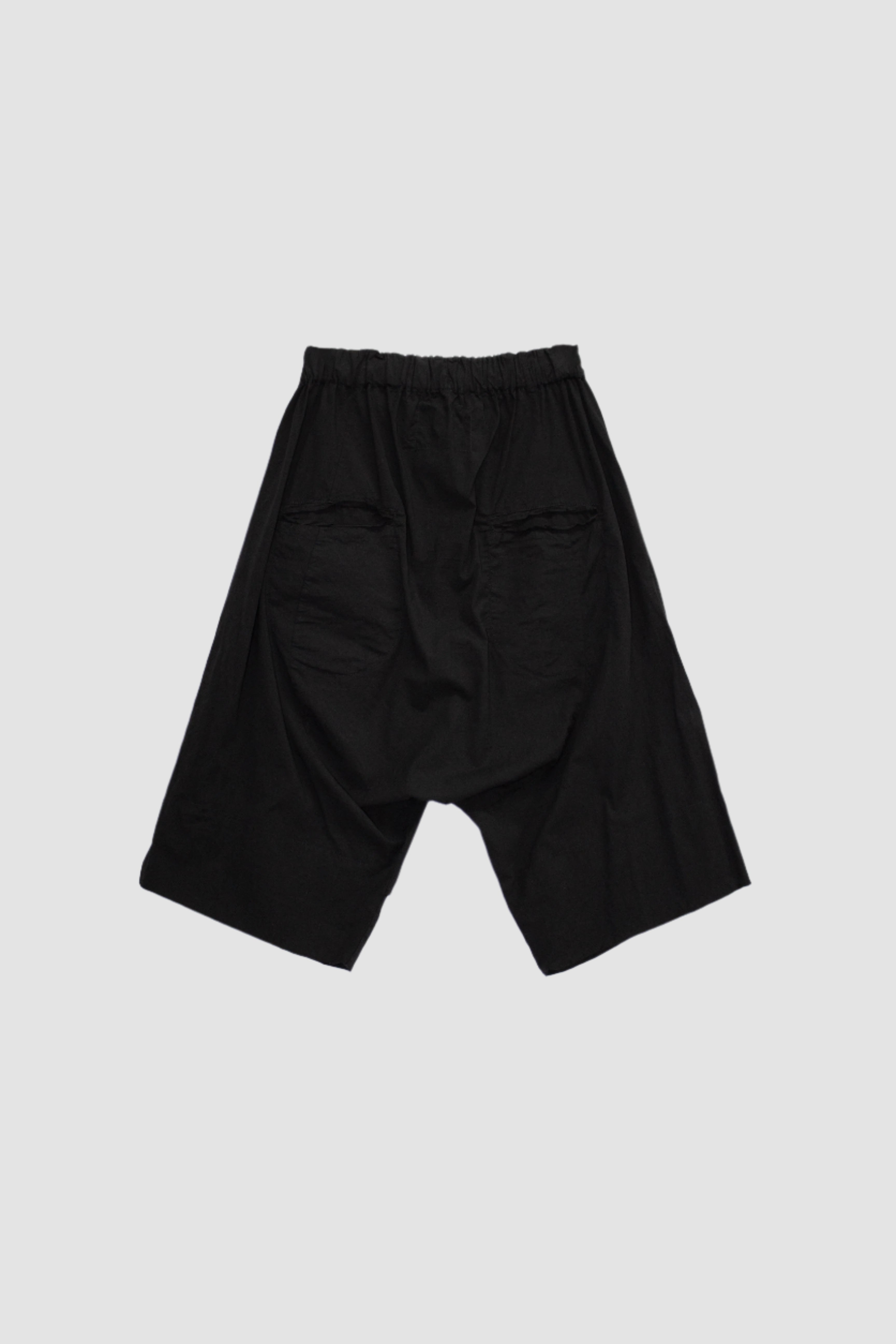 Short Slacks - NELLY JOHANSSON