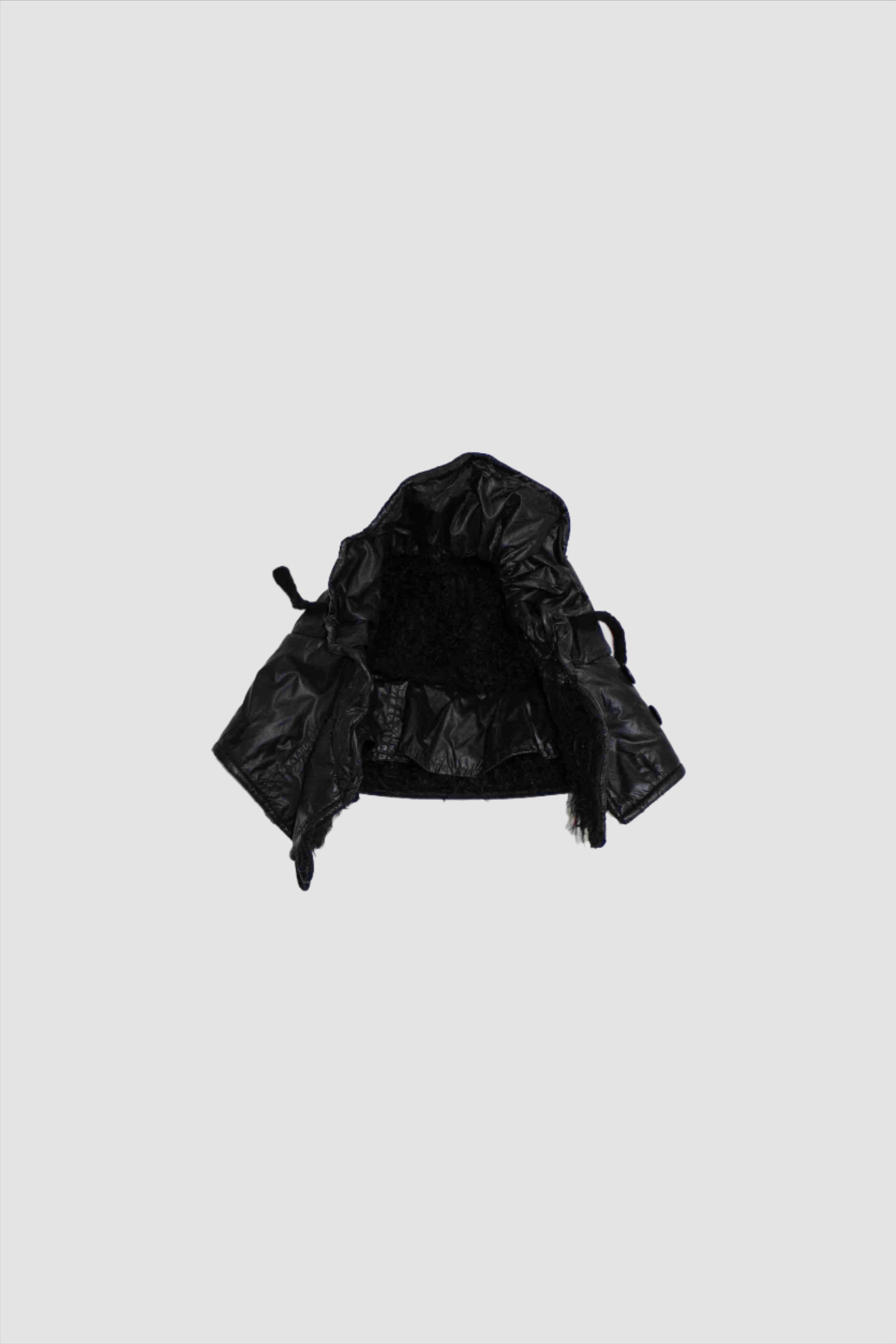 Hood - NELLY JOHANSSON