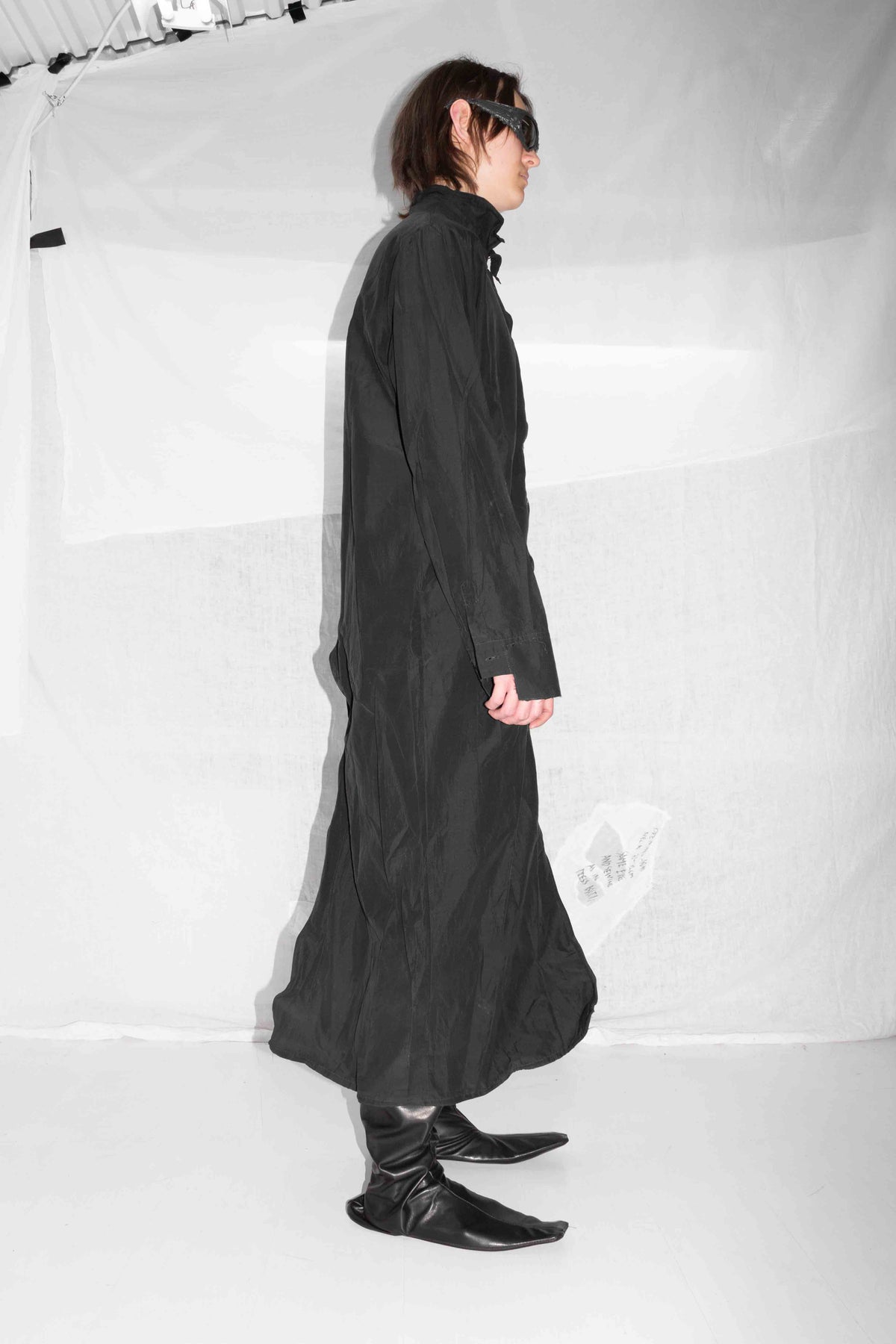 Sculptural Long Shirt by NELLY JOHANSSON, cotton and cupro – view 3 of 5