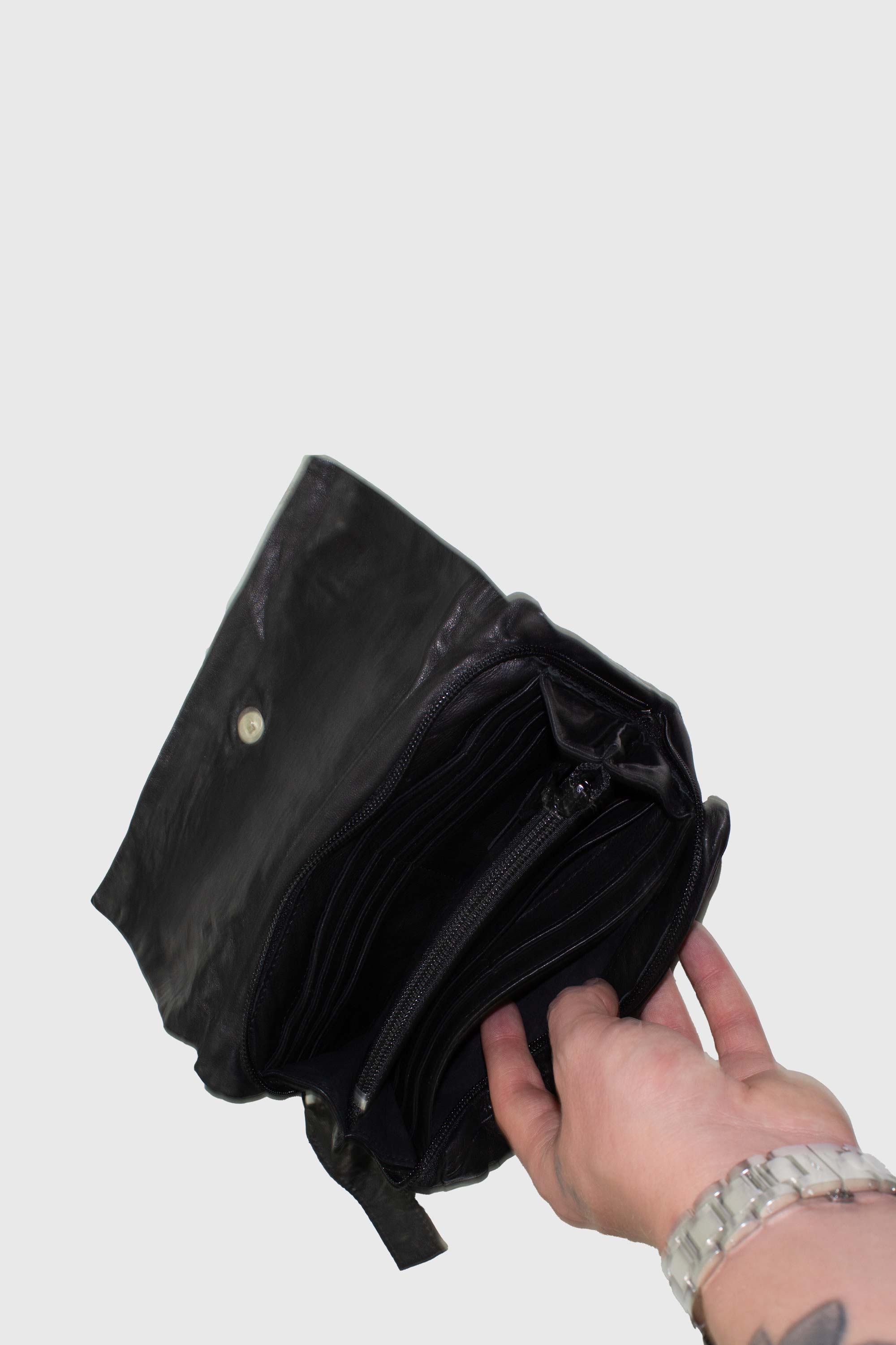 Flapped Lamb Wallet - NELLY JOHANSSON