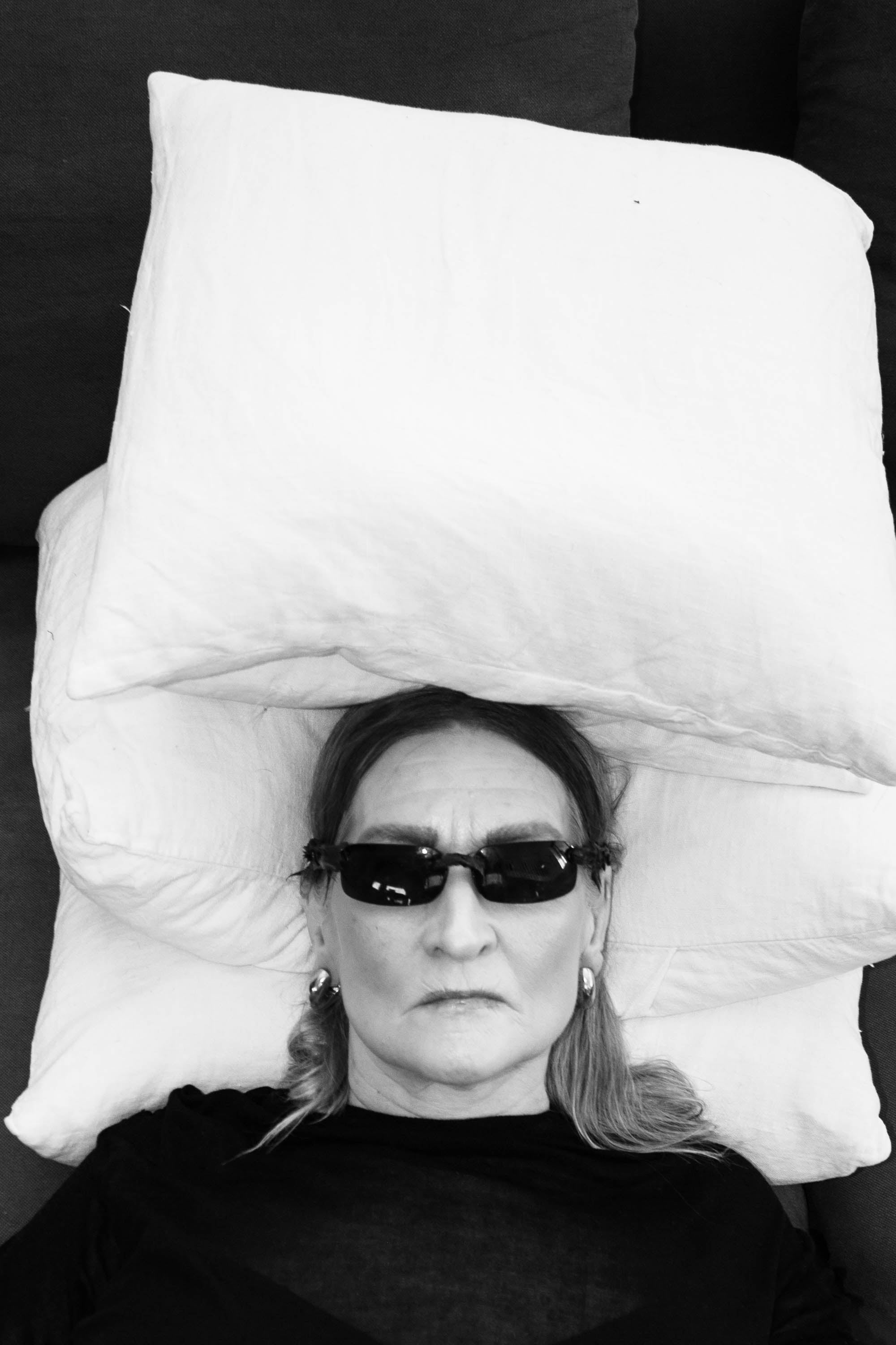 Small Sunglasses - NELLY JOHANSSON