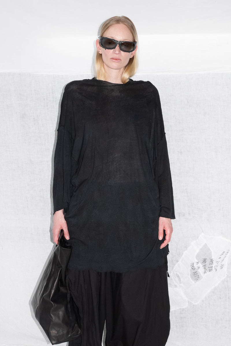 Hand-painted linen T-shirt