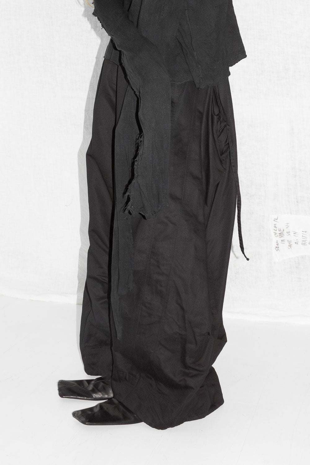 Enormous Trousers Crisp - NELLY JOHANSSON