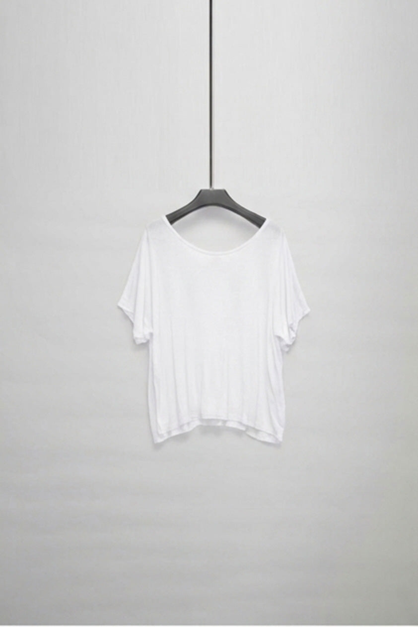 Deep Round Neck T-Shirt - NELLY JOHANSSON