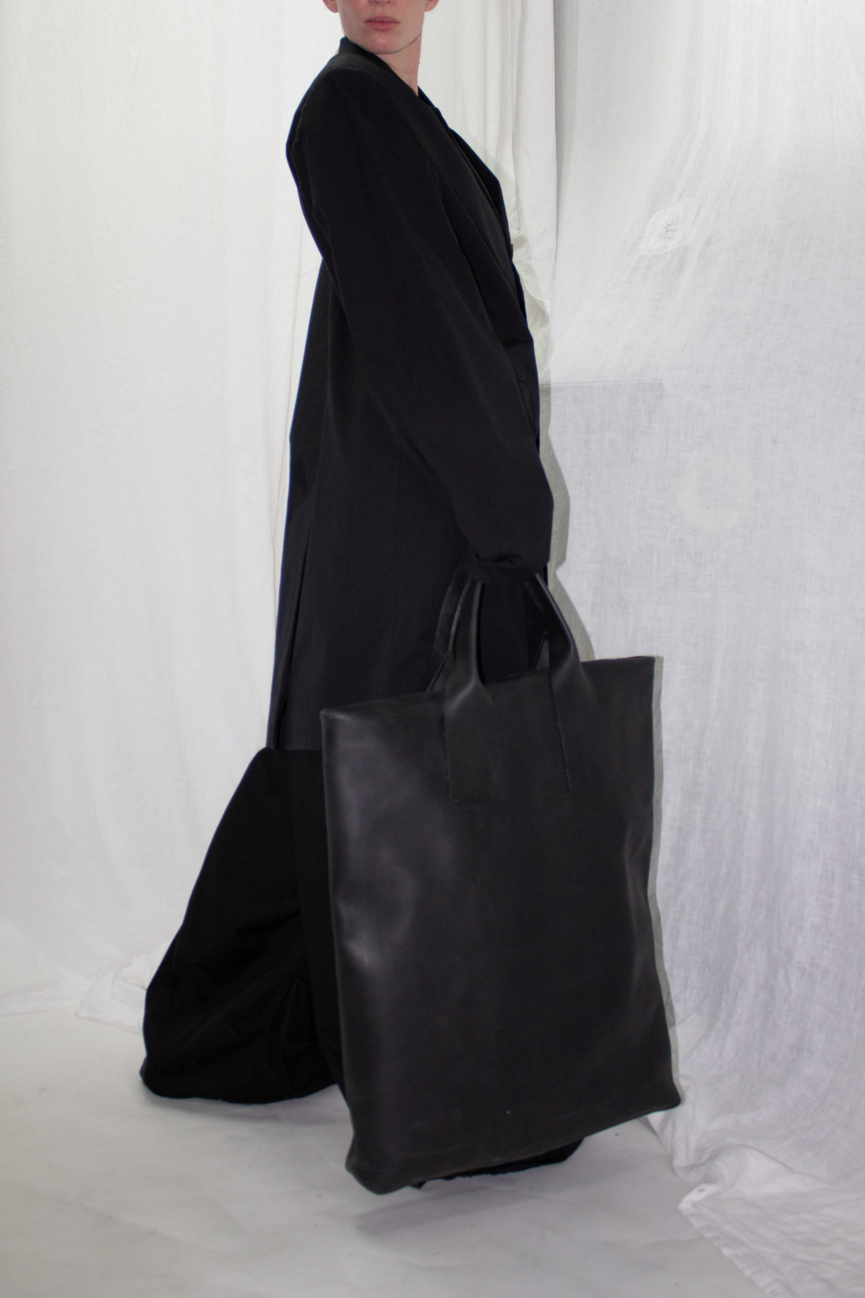 XL TOTE BAG - NELLY JOHANSSON