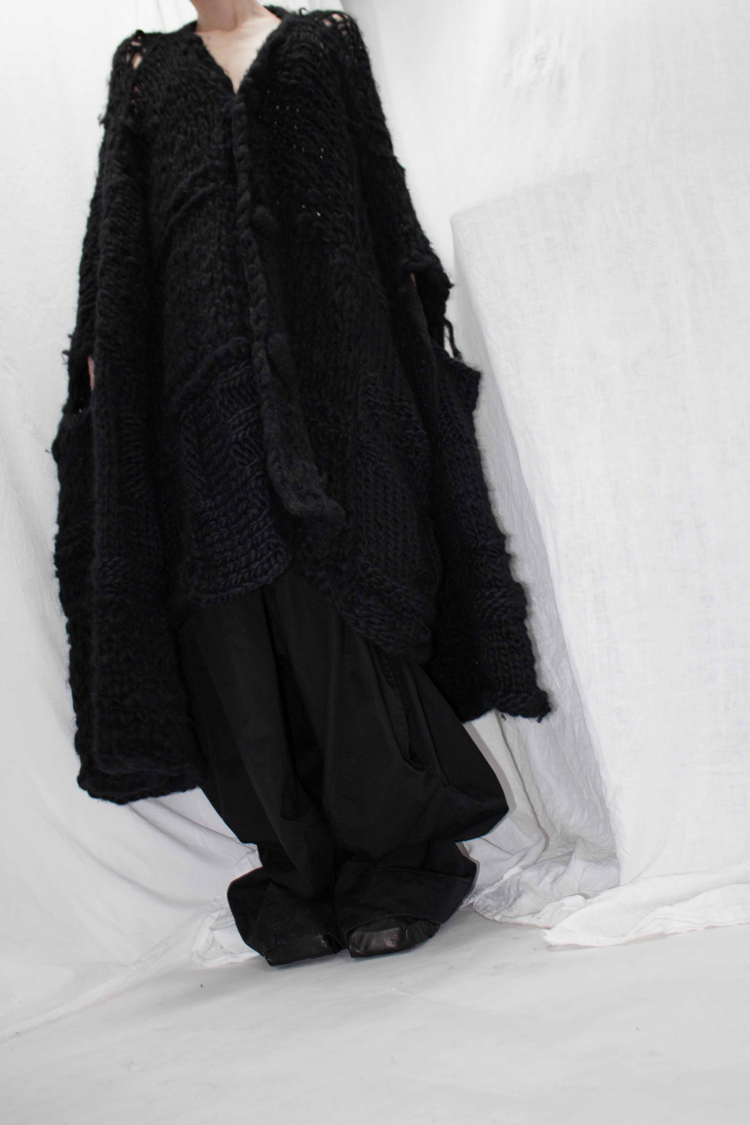 HAND KNIT CARDIGAN - NELLY JOHANSSON